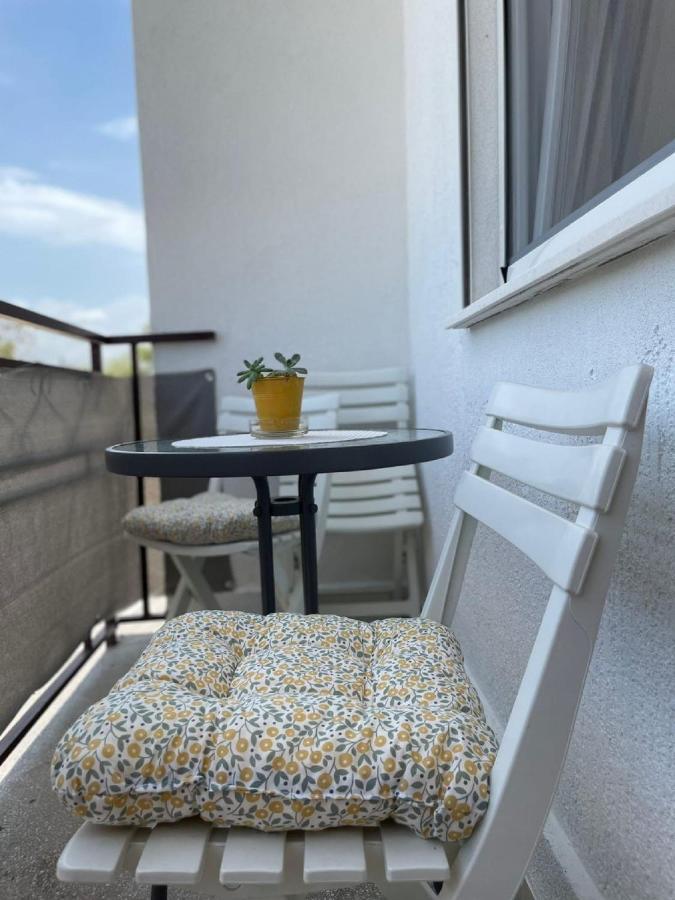 Apartman Luka Jadrtovac Екстер'єр фото