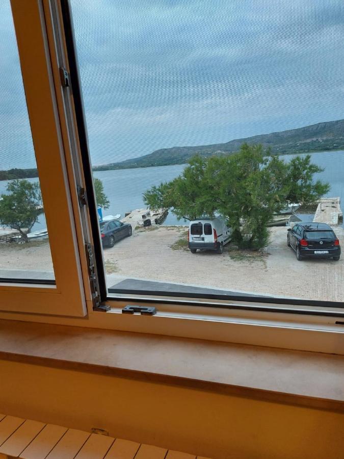 Apartman Luka Jadrtovac Екстер'єр фото